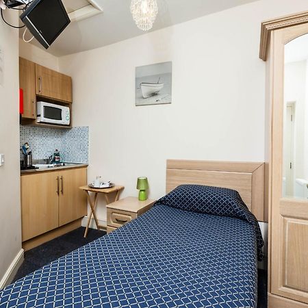 Luton Hotel Residence Bagian luar foto