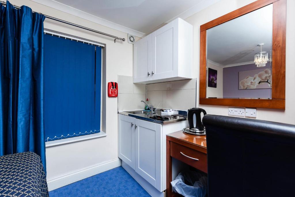 Luton Hotel Residence Bagian luar foto
