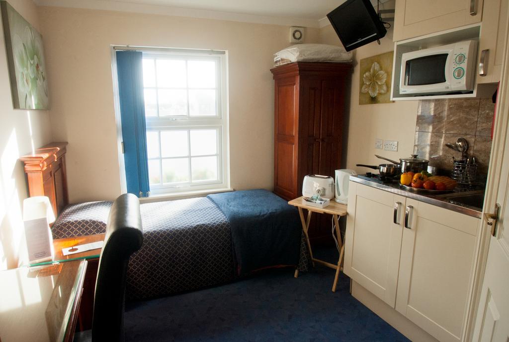 Luton Hotel Residence Bagian luar foto