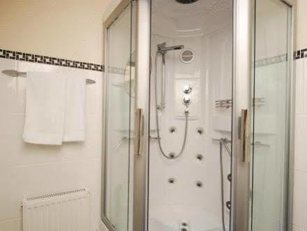 Luton Hotel Residence Bagian luar foto