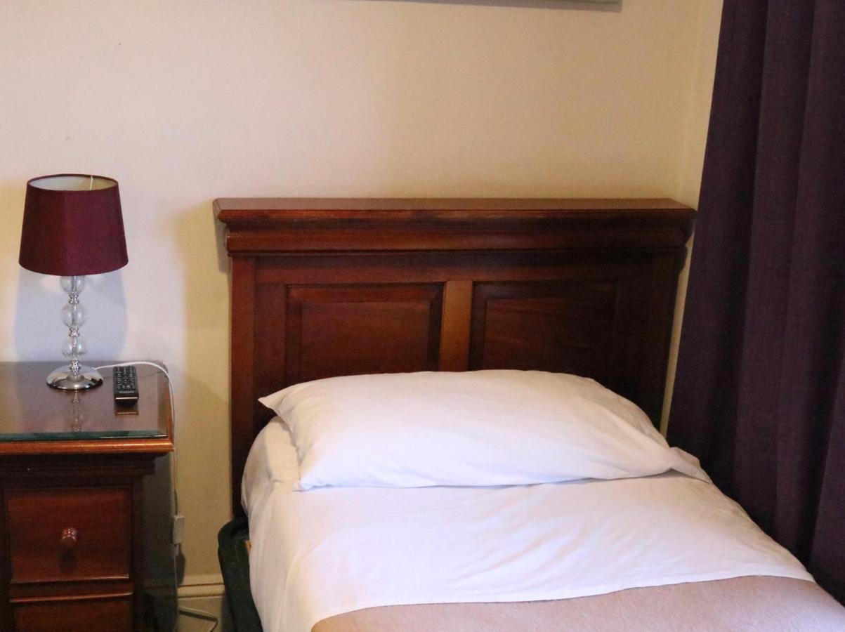 Luton Hotel Residence Bagian luar foto
